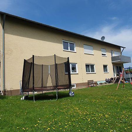 Ruhige Und Moderne 2-Zi. Wohnung Külsheim Kültér fotó